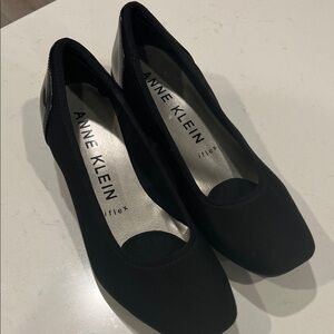 Anne Klein iflex Black wedges